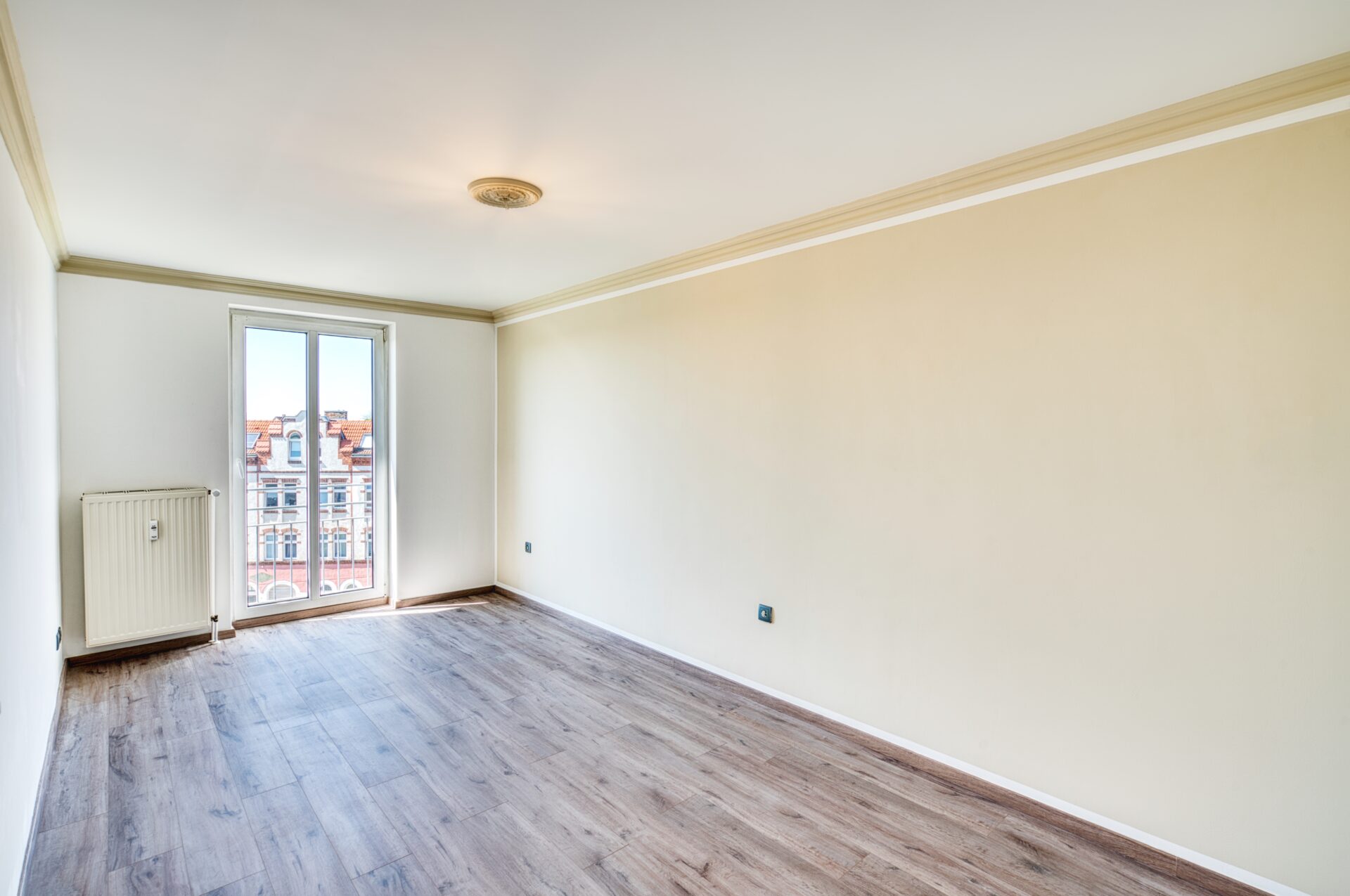 Schlafzimmeransicht einer Immobilie zum Verkauf. Fotograf für Immobilien. Immobilienfotograf Halle, Leipzig und Dresden.